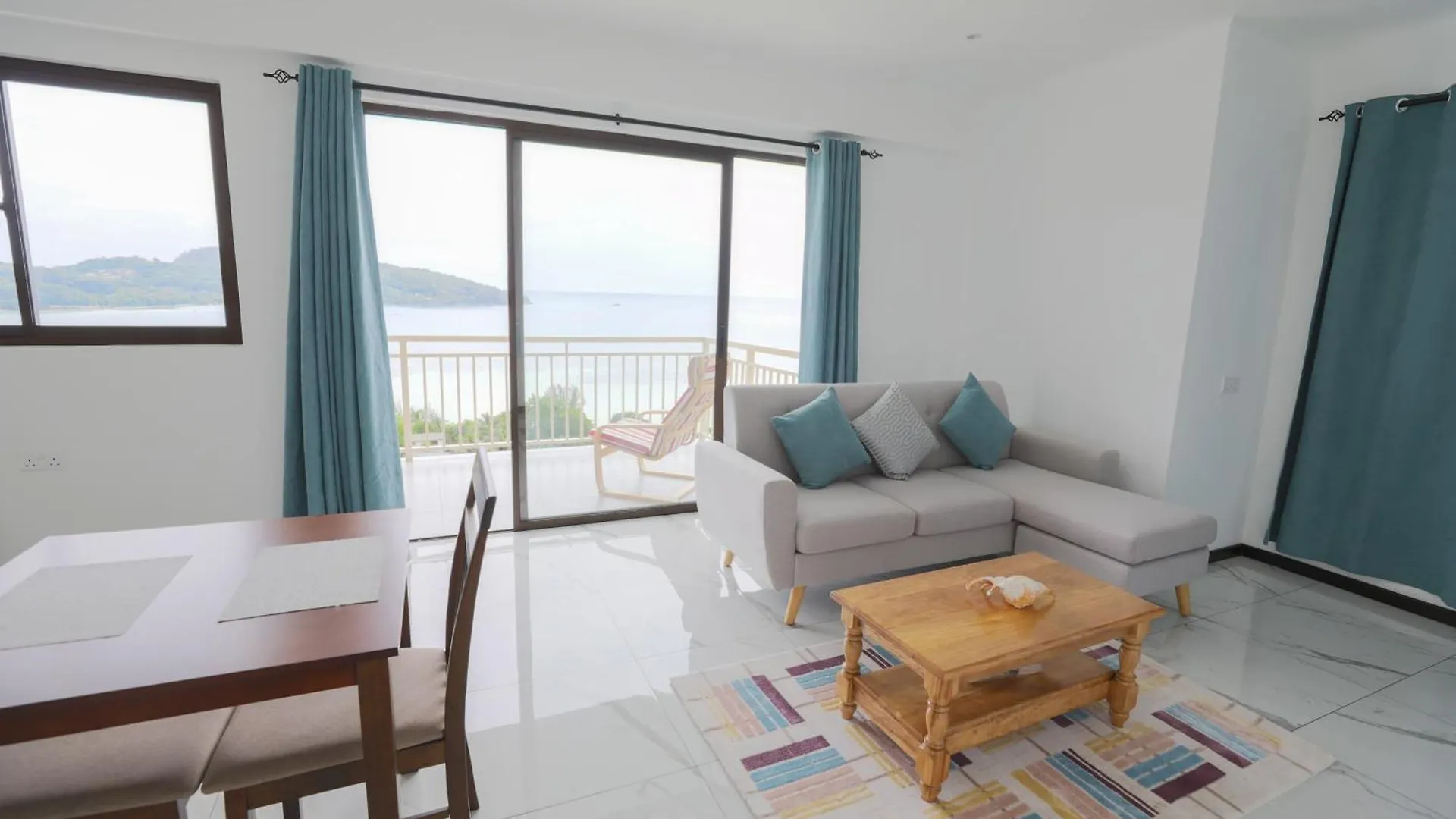Jolie View Self Catering Apartments Victoria Seychely