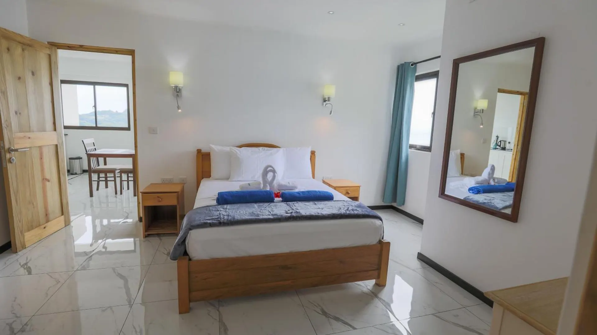 Jolie View Self Catering Apartments Victoria